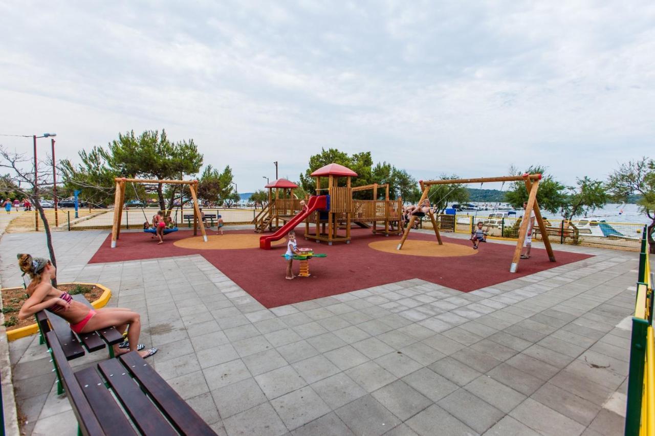 Apartmani Nedoklan Srima Exterior foto