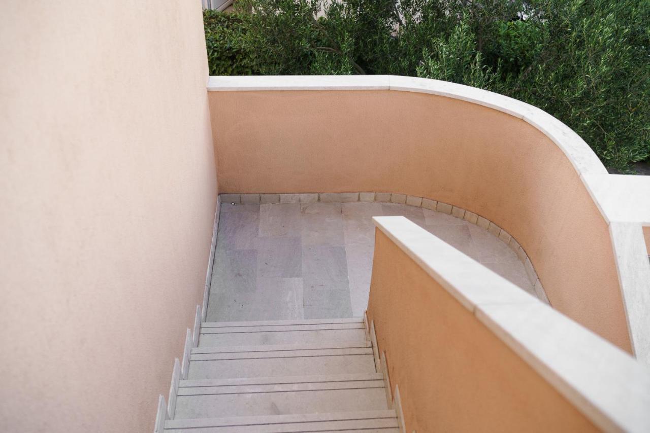 Apartmani Nedoklan Srima Exterior foto