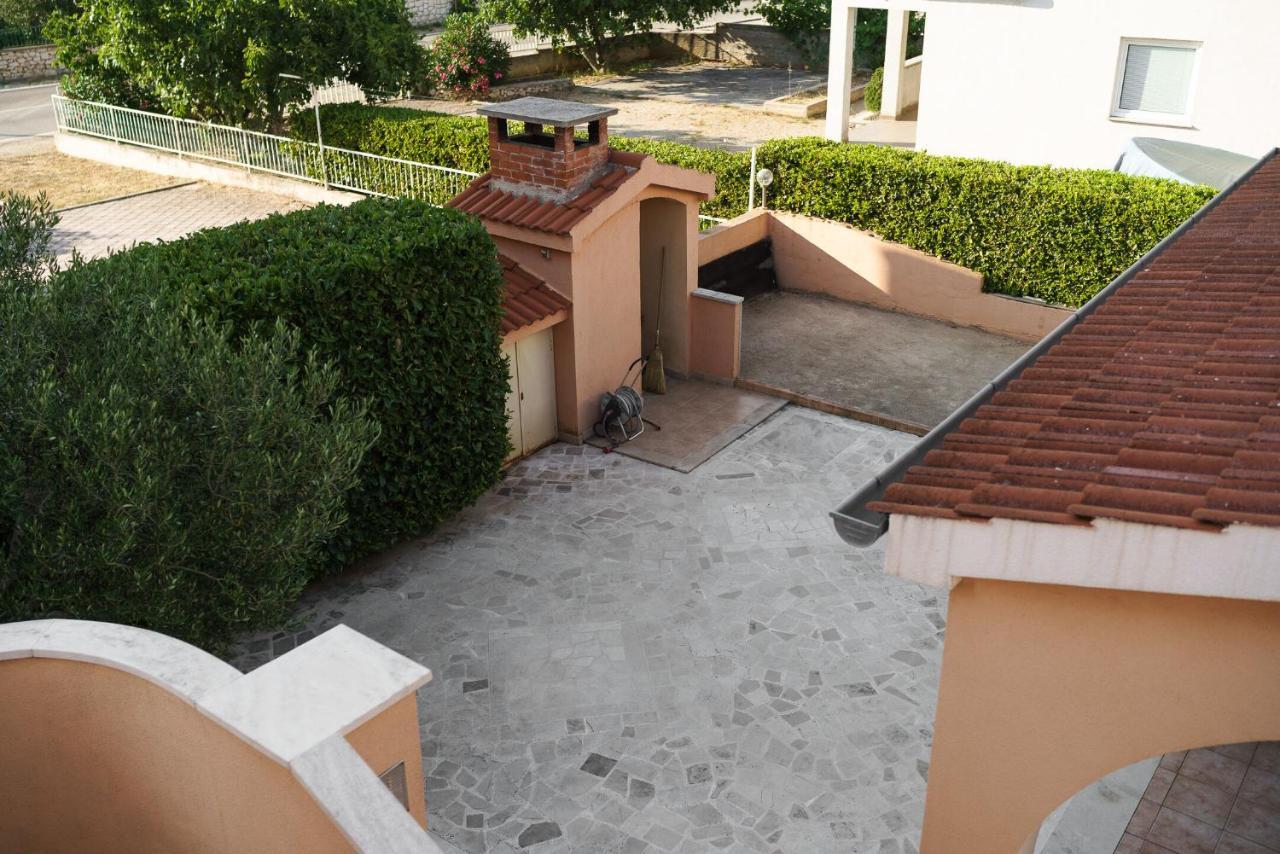 Apartmani Nedoklan Srima Exterior foto